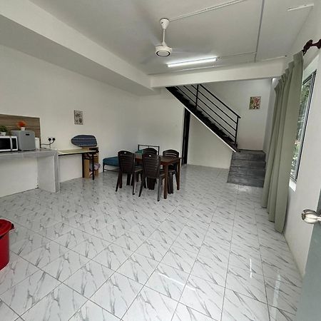 Inderapura Villa Free Parking شاه علام المظهر الخارجي الصورة